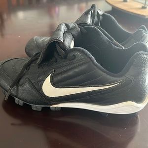 Nike baseball cleats 6.5y